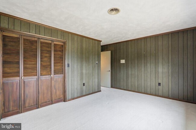 Building Photo - 11475 Pine Hill Dr