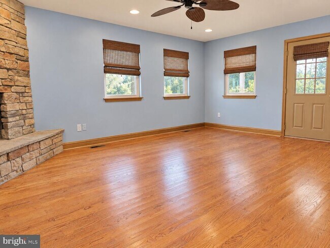 Building Photo - 4134 Twynnwood Rd