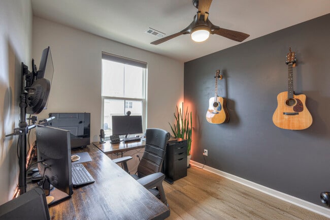 Building Photo - 2935 Winterberry Dr