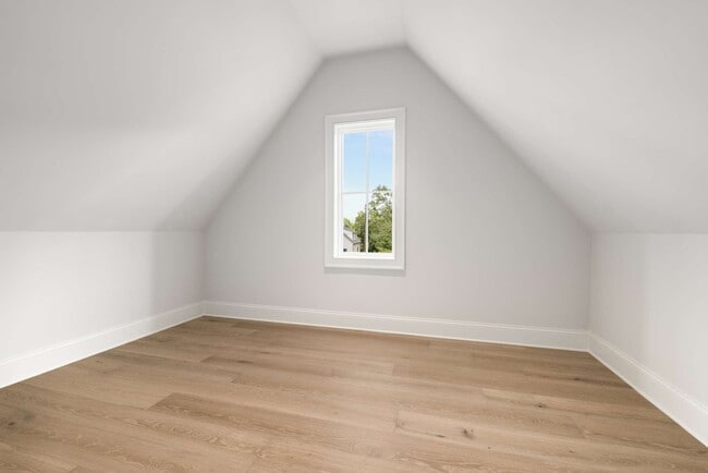 Building Photo - 8115 Devens Dr