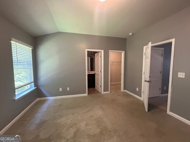 Building Photo - 6125 Oakley Rd