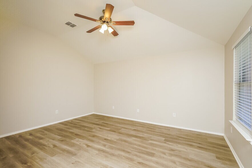 Building Photo - 8813 Sagebrush Trail