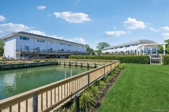 Building Photo - 3013 Mitchell Rd