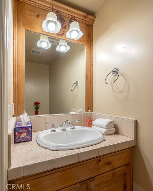 Building Photo - 173 Grizzly Rd