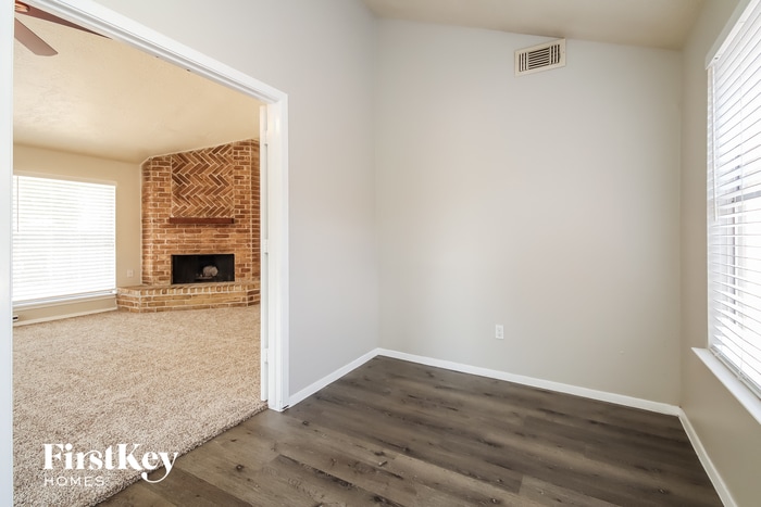 Building Photo - 8634 Huntermoor Cir