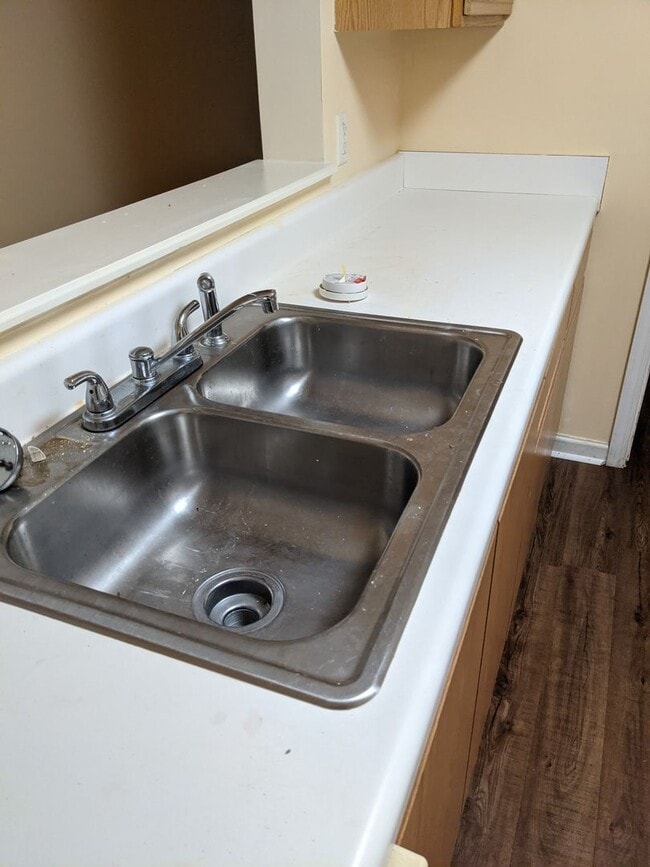 Building Photo - 2201 Waldrop Pl