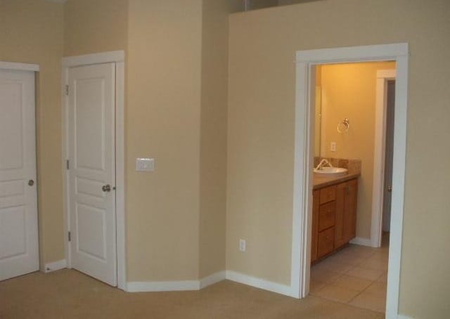 Building Photo - 9398 SW 153rd Ave