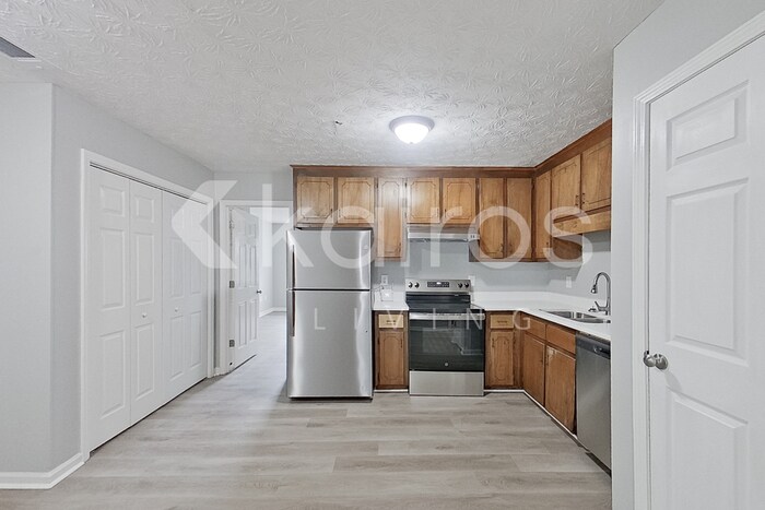 Building Photo - 110 Fawn Dr