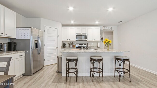 Building Photo - 6592 Slabinski Ln