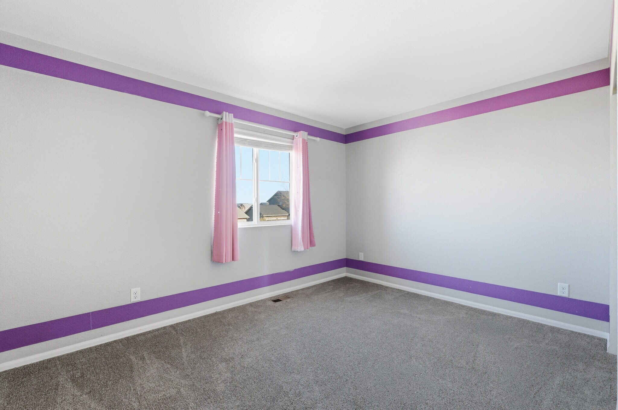 Building Photo - 25830 E Byers Pl