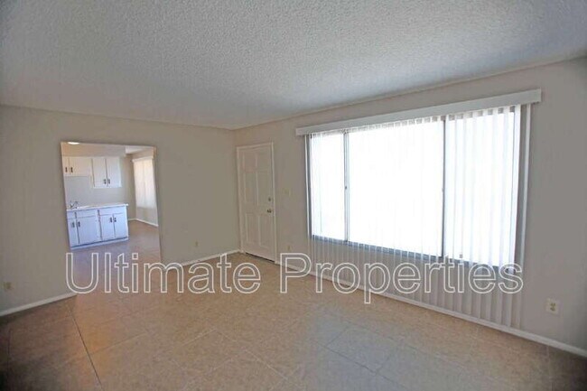 Building Photo - 3832 W Acapulco Ln