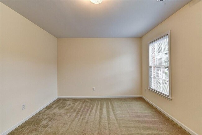 Building Photo - 3615 Ansley Park Dr