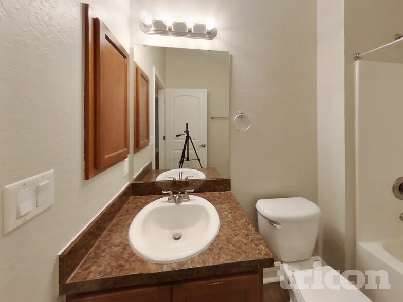 Building Photo - 14412 Barley Field Dr