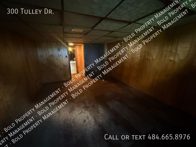 Building Photo - 300 Tulley Dr
