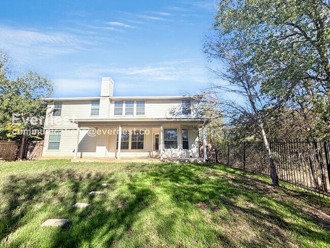 Building Photo - 3505 Fitzroy Ave