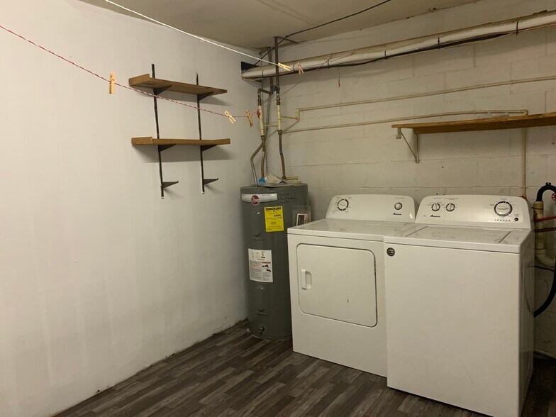 Building Photo - 207 Chenault Ct