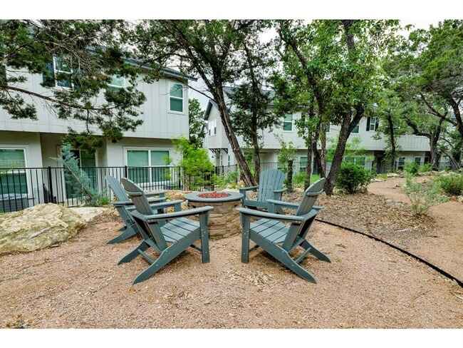 Building Photo - 12001 Vista Parke Dr