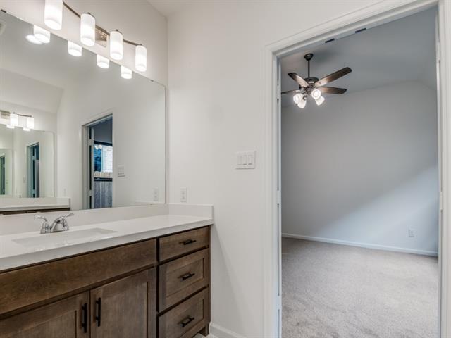 Building Photo - 4331 Hudson St