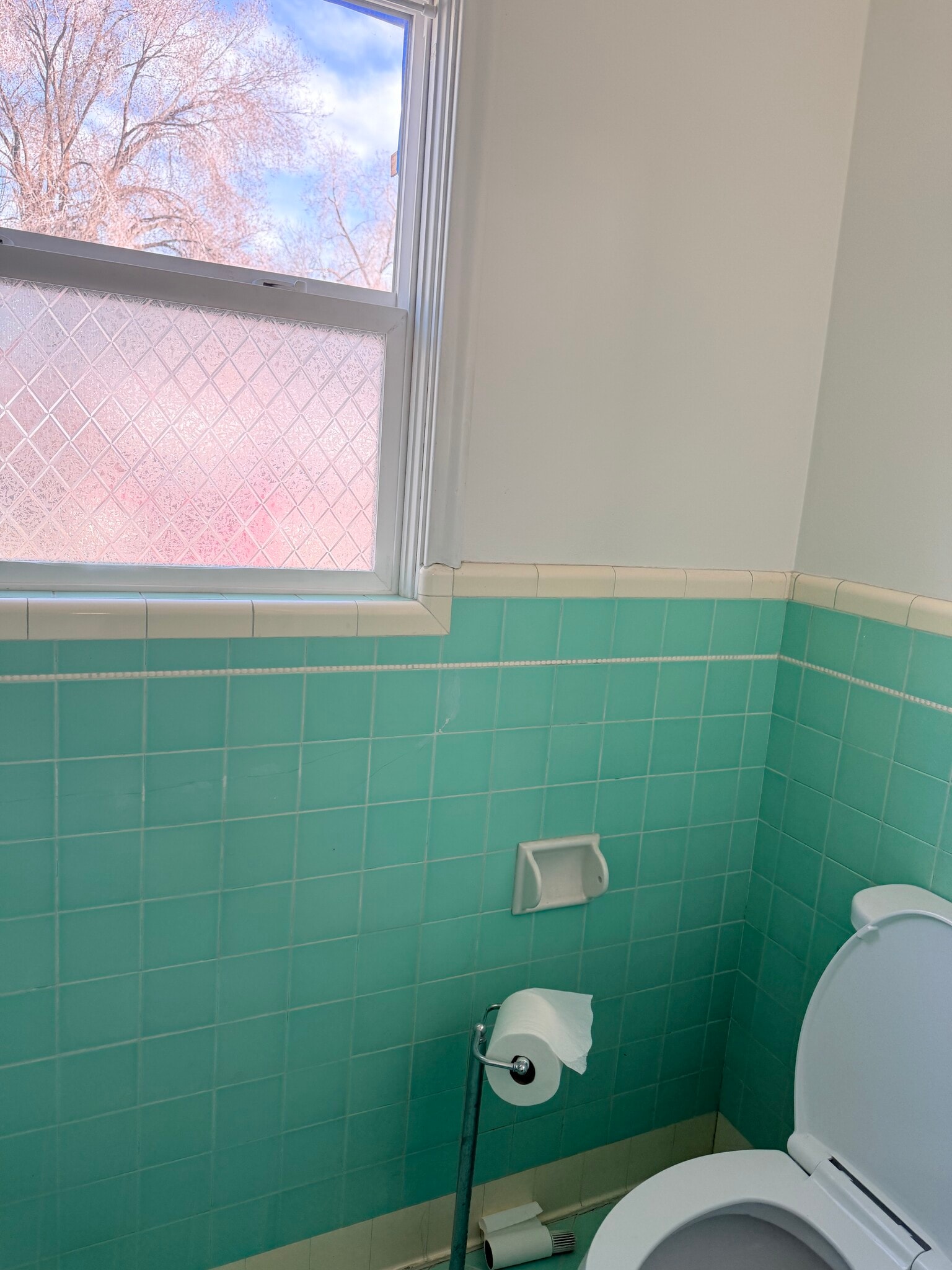 Building Photo - 3585 S 900 E