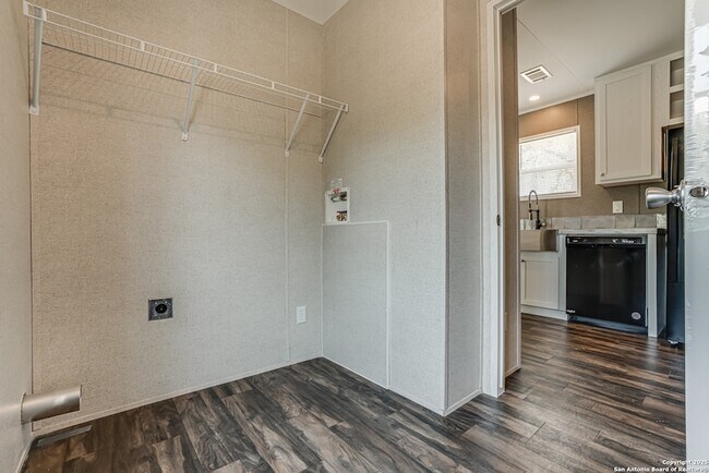 Building Photo - 78 Spanish Oak Rd