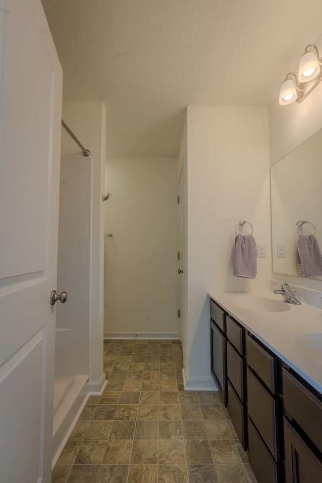 Building Photo - Luxury Duplexes