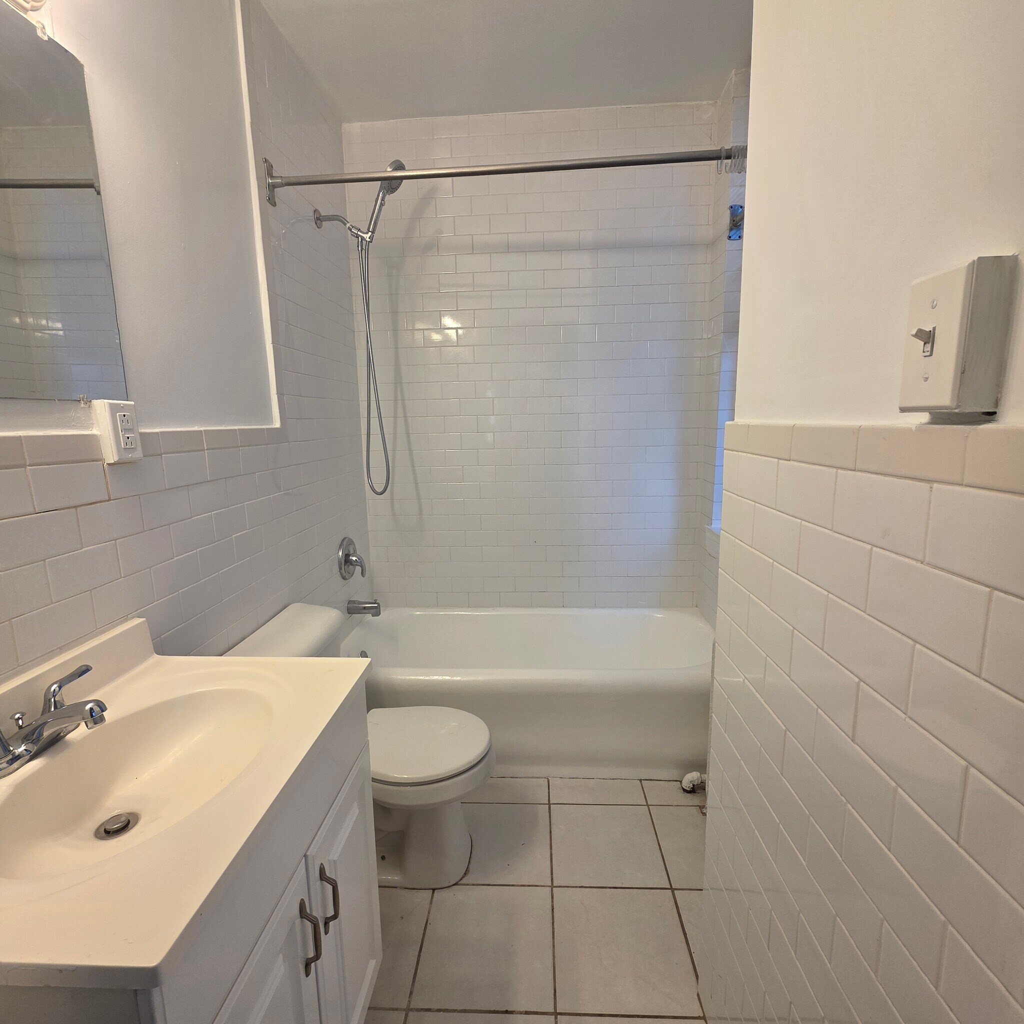 Building Photo - 1324 Locust St