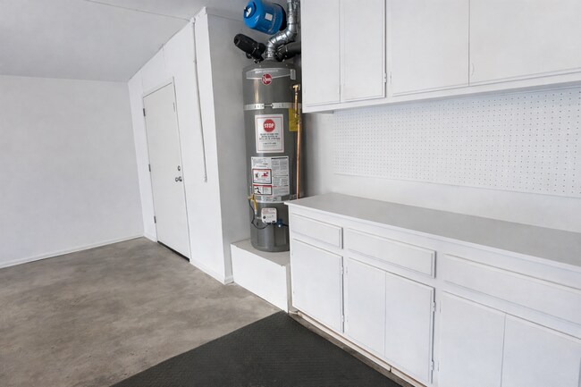 Building Photo - 12553 Foxtail Ln