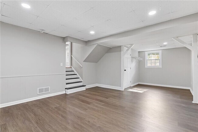 Building Photo - 353 Old Rosser Rd