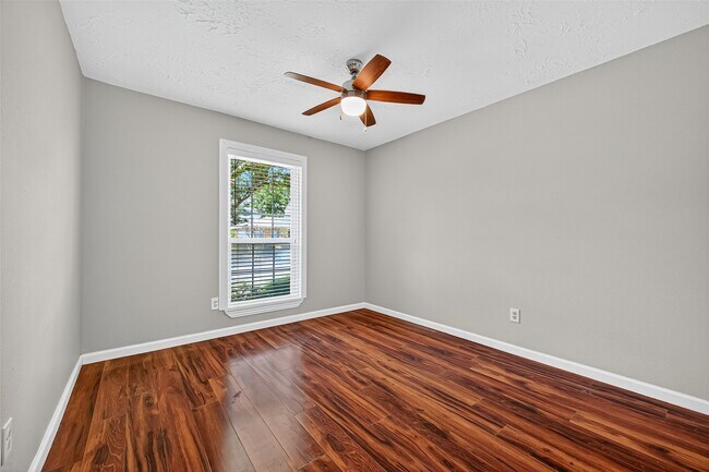 Building Photo - 7414 Breccia Dr