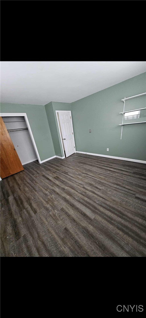 Building Photo - 245 Pratt St