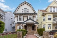 Building Photo - 592 Summer Ave