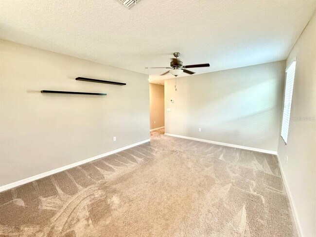 Building Photo - 1036 Royal Empress Dr