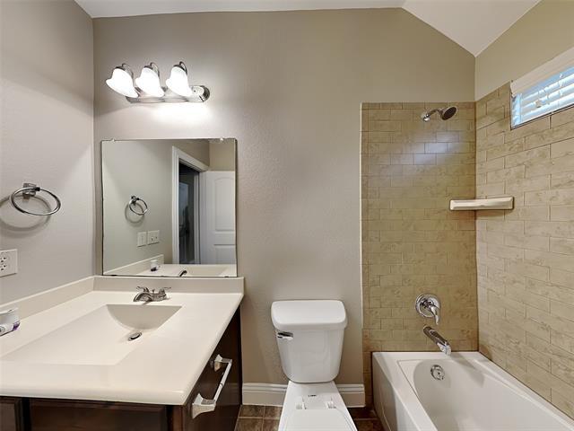 Building Photo - 496 Oak Hills Ln