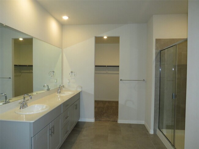 Building Photo - 3416 Chasemoor Dr