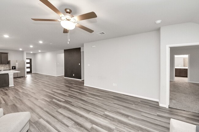 Building Photo - 518 Ellwood Terrace Ln