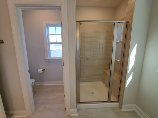 Building Photo - 324 Natsam Wds Wy