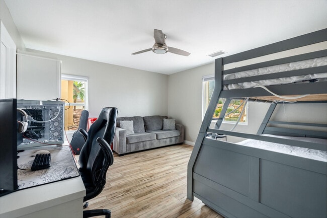 Building Photo - 282 Paseo Vista Cir