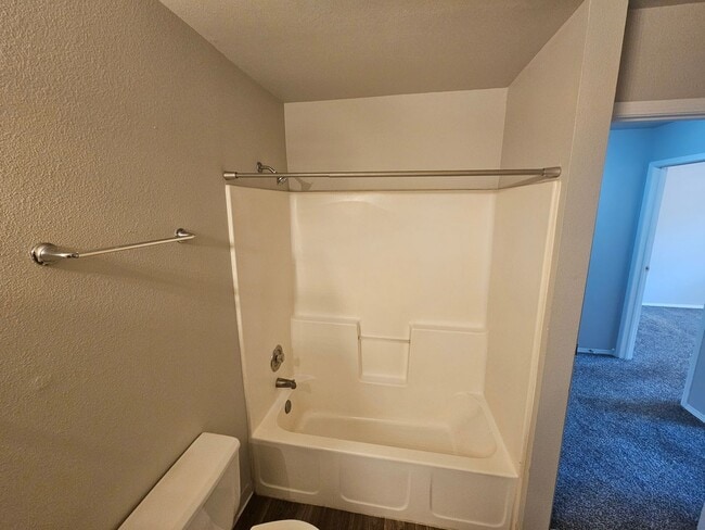 Building Photo - The Perfect Blend of Comfort and Function