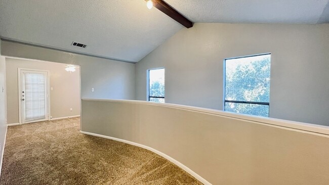 Building Photo - Great Townhouse in Great Hills / Arboretum...