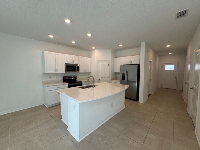 Building Photo - Fall Into Savings –Rent Reduced! Housing c...
