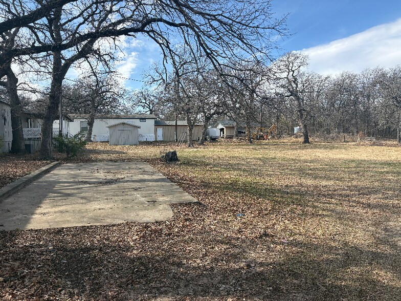 Building Photo - 122 Private Rd 4768