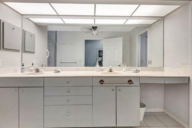 Building Photo - 5304 72nd St E