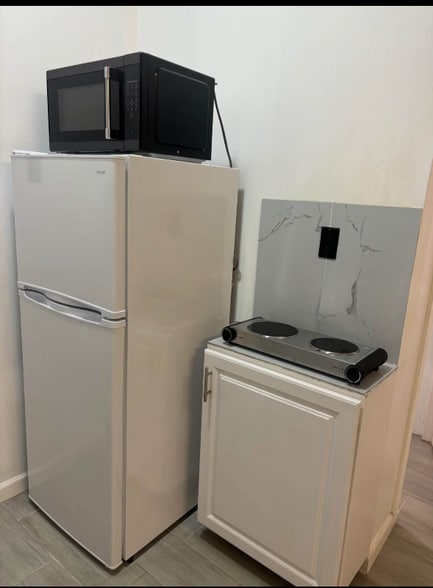 Building Photo - 27949 SW 133rd Ave