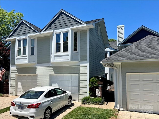 Primary Photo - 414 Clarkson Green St