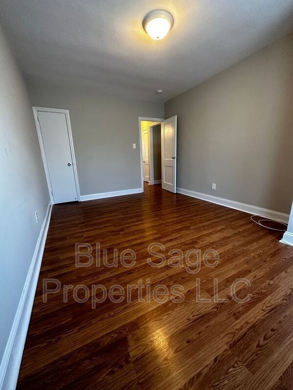 Building Photo - 813 Windermere Ave