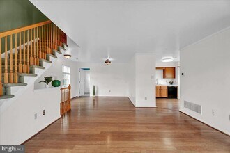 Building Photo - 5606 Riverfront Dr