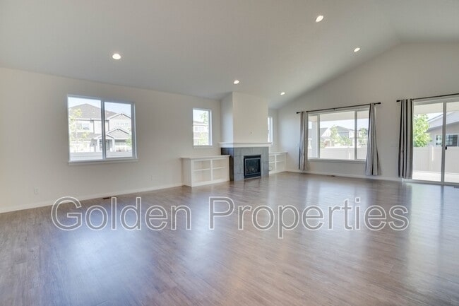 Building Photo - 2172 W Camus Dr
