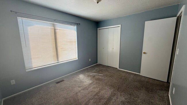 Building Photo - Updated 2 Bed / 1 Bath Home Near Ogden Canyon + $600 Move-In Credit