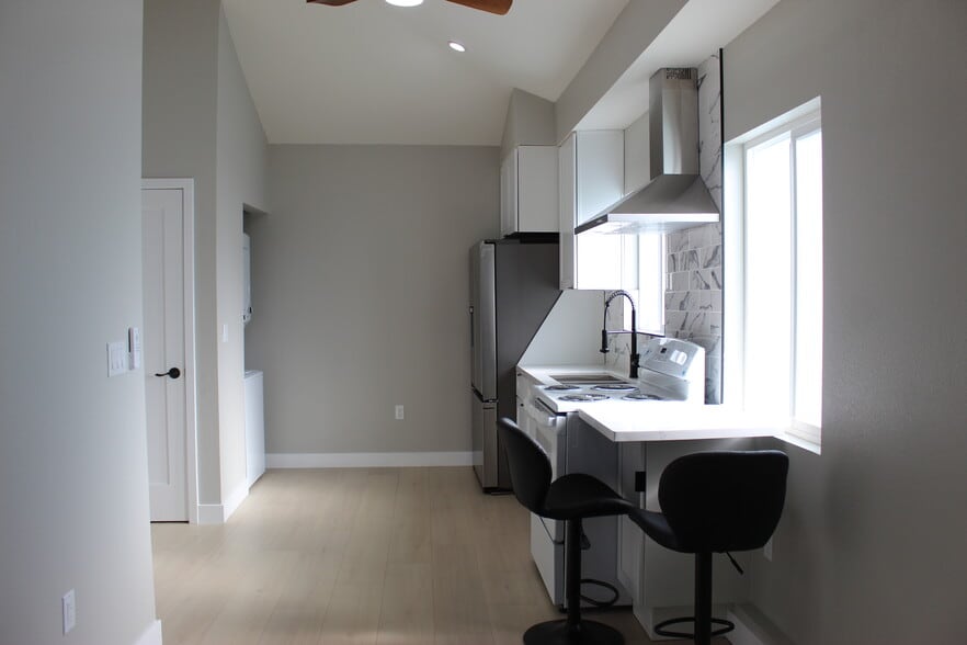 Building Photo - 20803 Bassett St