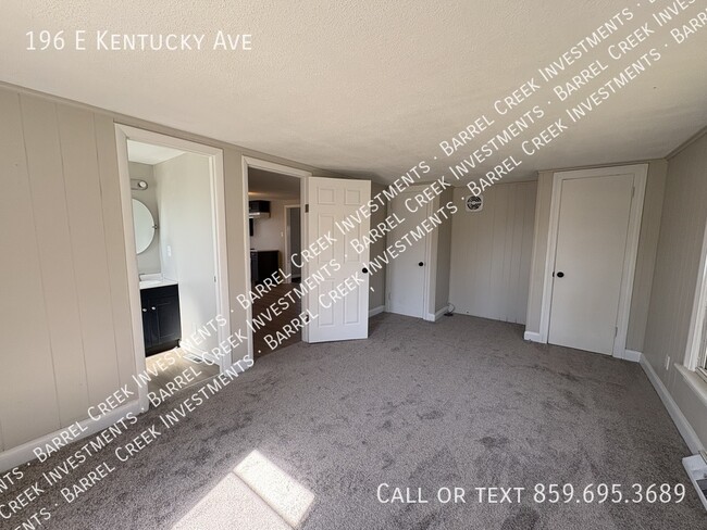 Building Photo - Newly Renovated 2-Bedroom, 1-Bath Home wit...